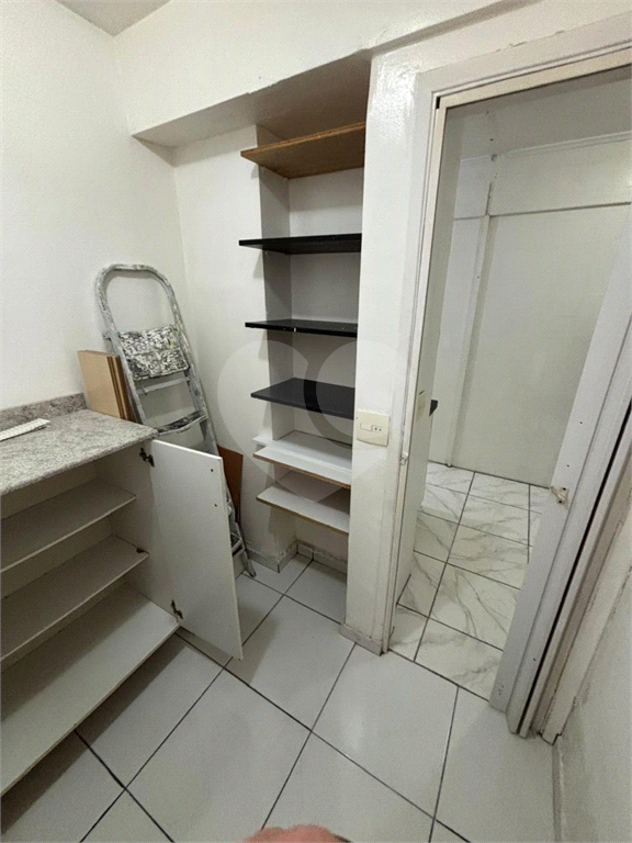 Apartamento à venda com 3 quartos, 60m² - Foto 18