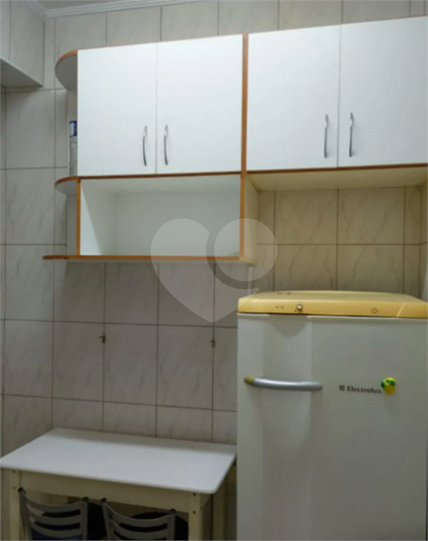 Apartamento Reformado à Venda – Localização Privilegiada!