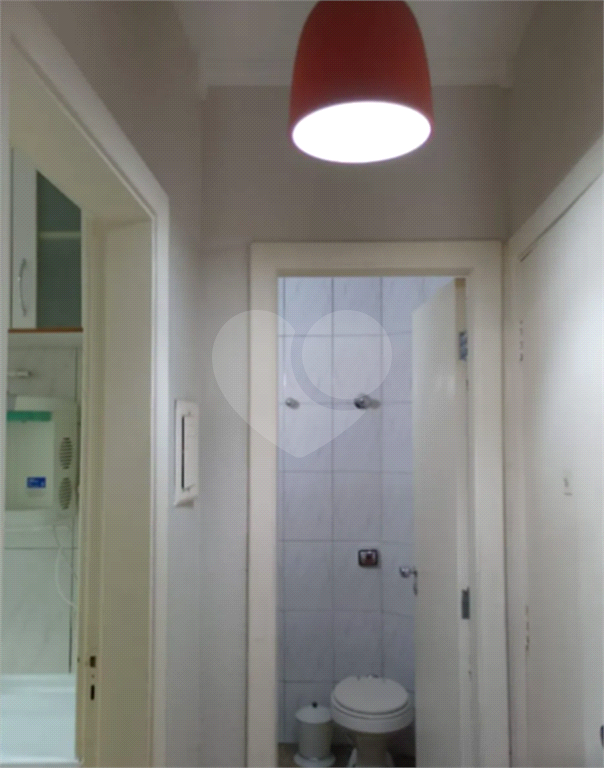 Apartamento Reformado à Venda – Localização Privilegiada!