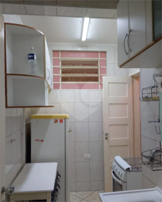Apartamento Reformado à Venda – Localização Privilegiada!