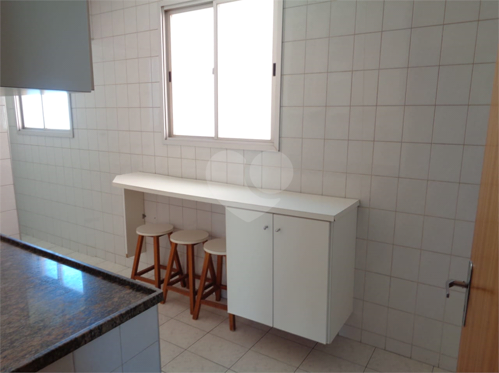 Apartamento à venda com 2 quartos, 72m² - Foto 7