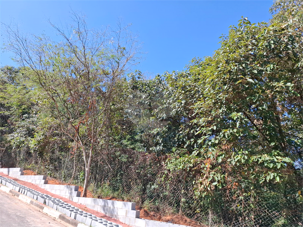 Terreno plano no condomínio Parque Itaguaçu da Cantareira, com 4.113m2 de área