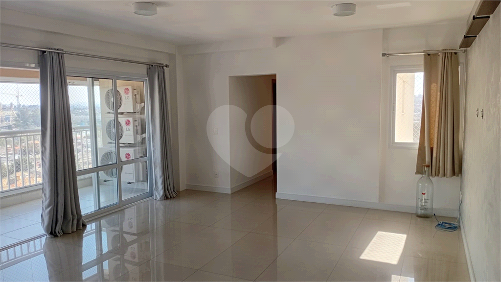 Apartamento para alugar com 3 quartos, 110m² - Foto 12