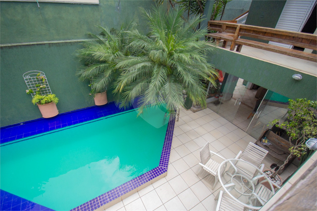 Casa em rua tranquila na Vila Madalena