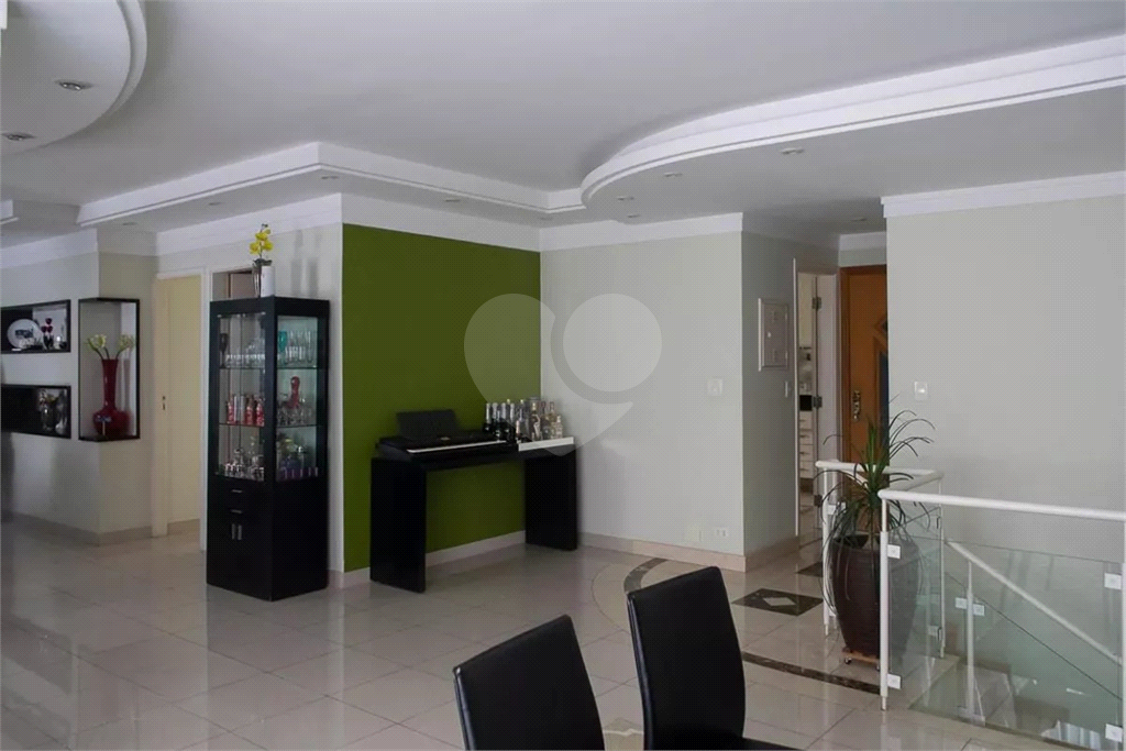 Apartamento Duplex à Venda em Santana | 177m² | 5 Dormitórios | 2 Suítes e 4 Vagas!