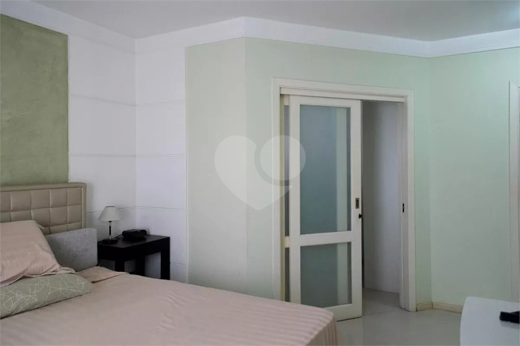 Apartamento Duplex à Venda em Santana | 177m² | 5 Dormitórios | 2 Suítes e 4 Vagas!