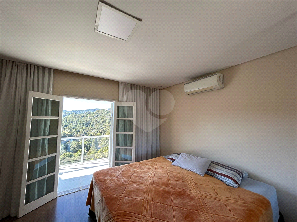 Casa de Condomínio à venda com 4 quartos, 274m² - Foto 28