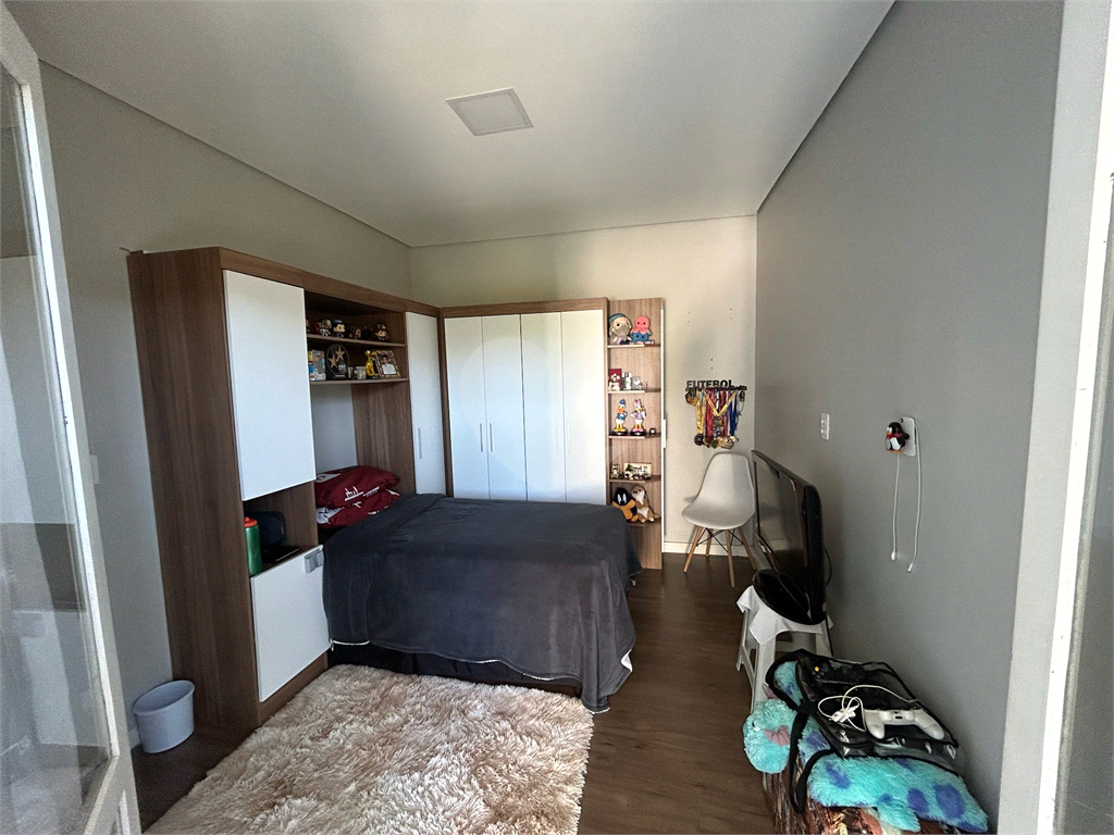 Casa de Condomínio à venda com 4 quartos, 274m² - Foto 17