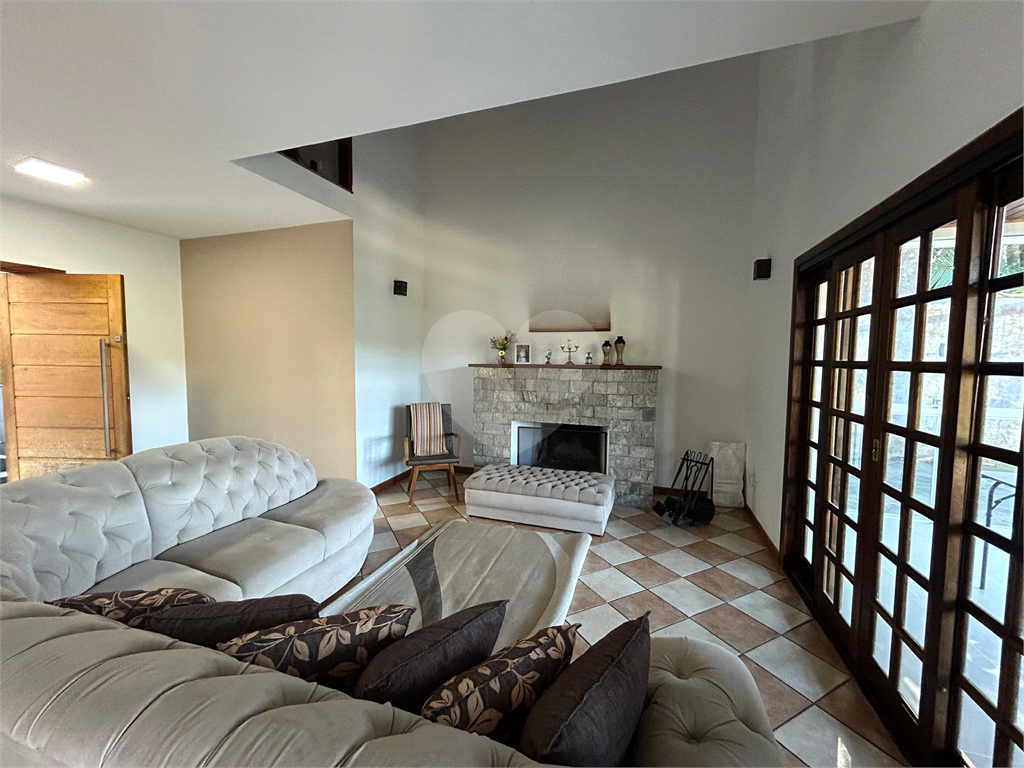 Casa de Condomínio à venda com 4 quartos, 274m² - Foto 8