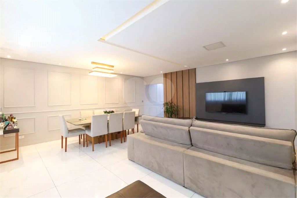 Casa térrea à venda | 682 m² | 3 dormitórios (1 suíte) | 5 vagas na Vila Maria Alta!
