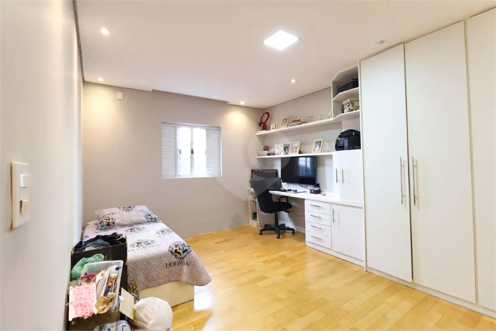 Casa térrea à venda | 682 m² | 3 dormitórios (1 suíte) | 5 vagas na Vila Maria Alta!