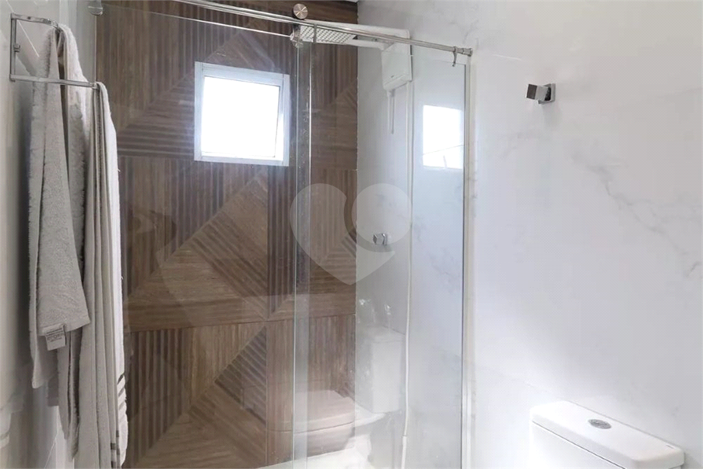 Casa térrea à venda | 682 m² | 3 dormitórios (1 suíte) | 5 vagas na Vila Maria Alta!