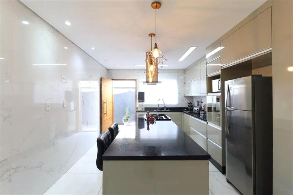 Casa térrea à venda | 682 m² | 3 dormitórios (1 suíte) | 5 vagas na Vila Maria Alta!