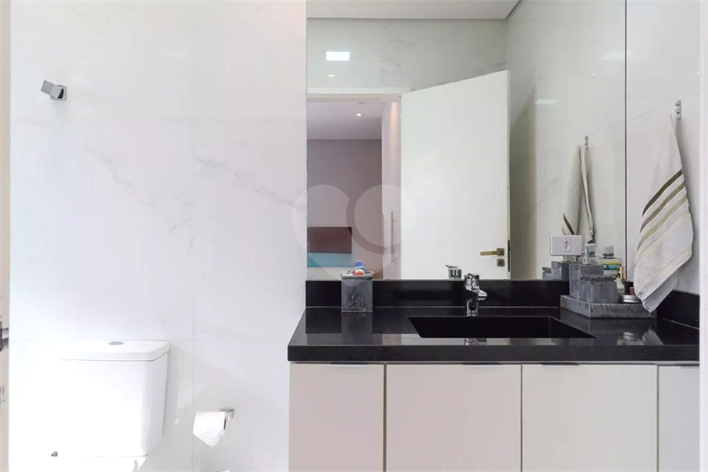 Casa térrea à venda | 682 m² | 3 dormitórios (1 suíte) | 5 vagas na Vila Maria Alta!