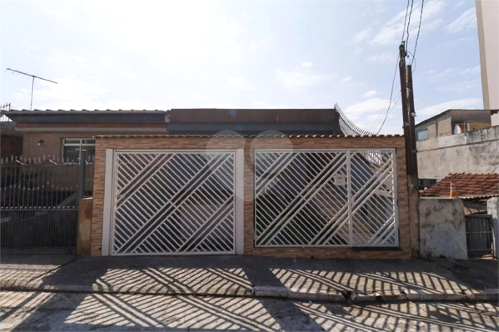 Casa térrea à venda | 682 m² | 3 dormitórios (1 suíte) | 5 vagas na Vila Maria Alta!