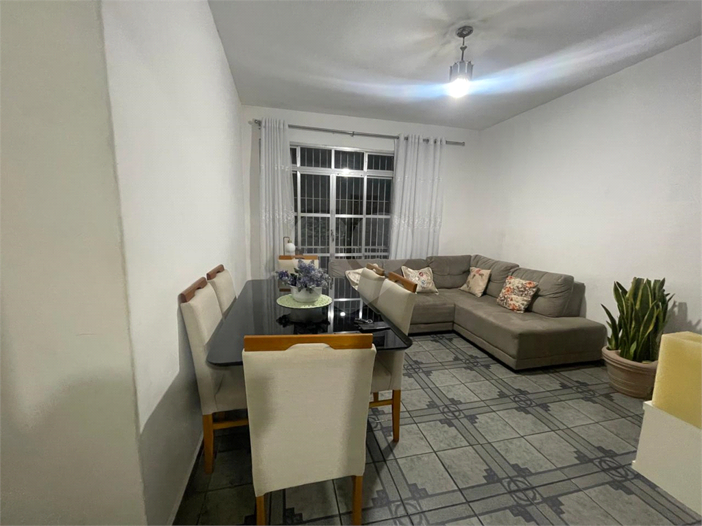 Apartamento no Bairro Mandaqui,com 109 metros com 3 dormitórios 1 sala,,2 banheiro,quarto de empregada.