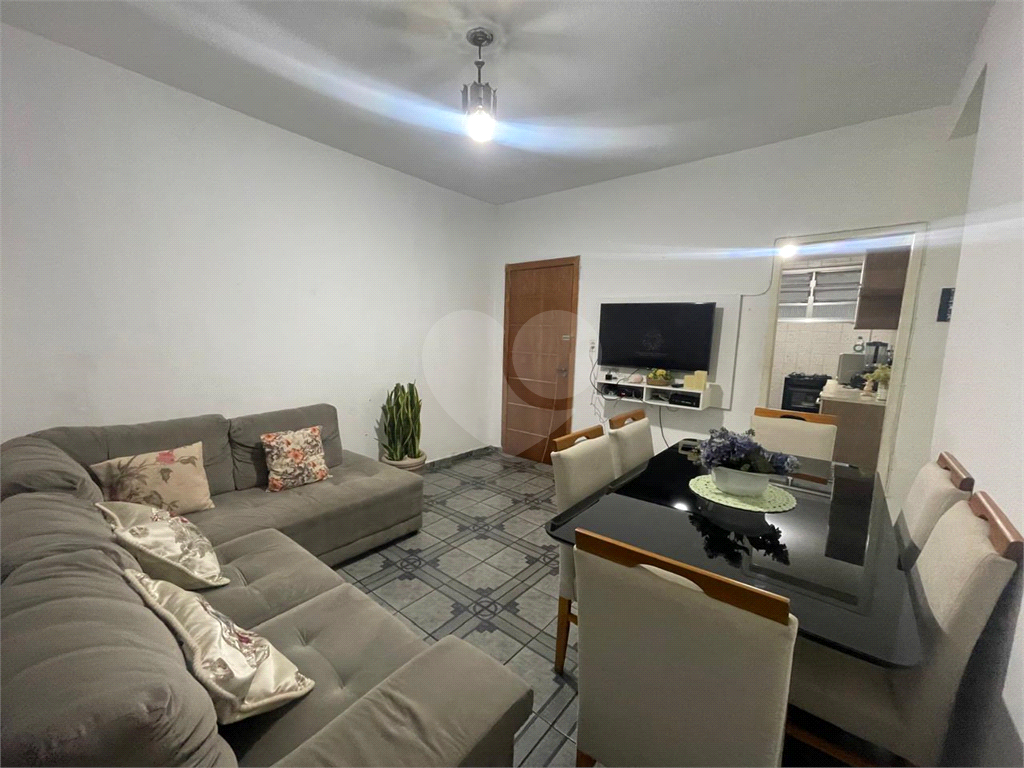 Apartamento no Bairro Mandaqui,com 109 metros com 3 dormitórios 1 sala,,2 banheiro,quarto de empregada.