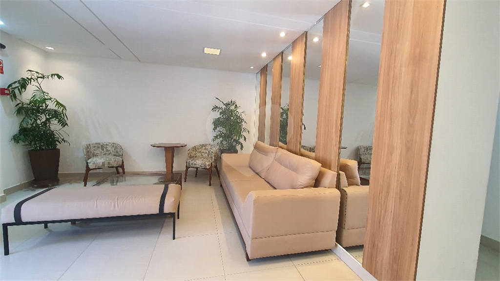 Apartamento para alugar com 2 quartos, 53m² - Foto 13