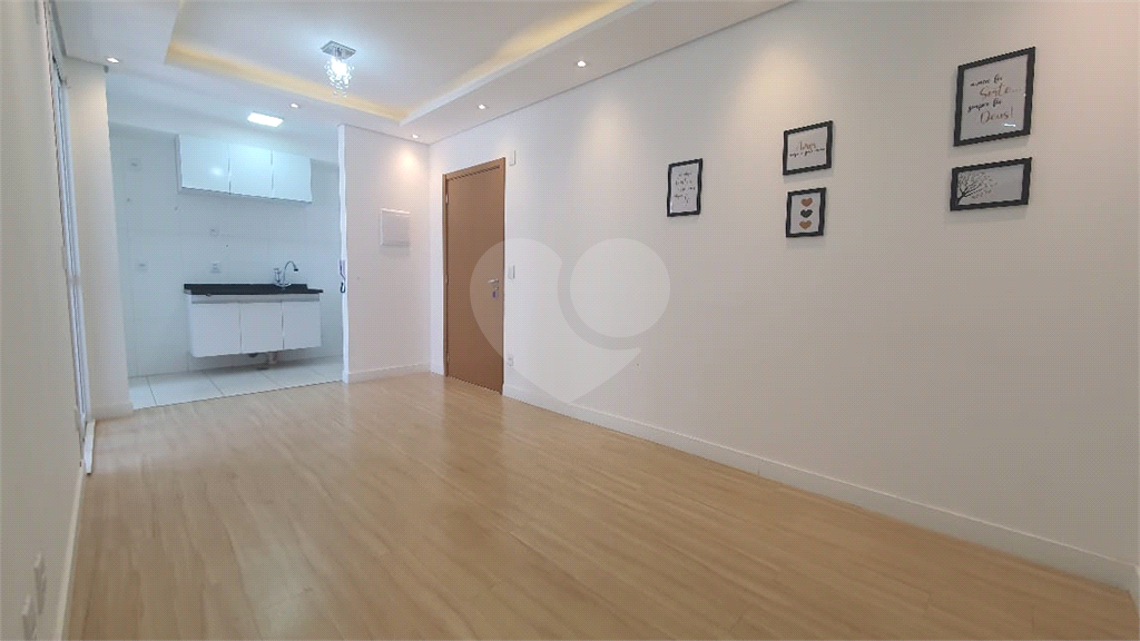 Apartamento para alugar com 2 quartos, 53m² - Foto 3