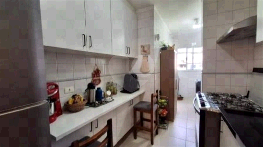 Apartamento à venda com 2 quartos, 72m² - Foto 4