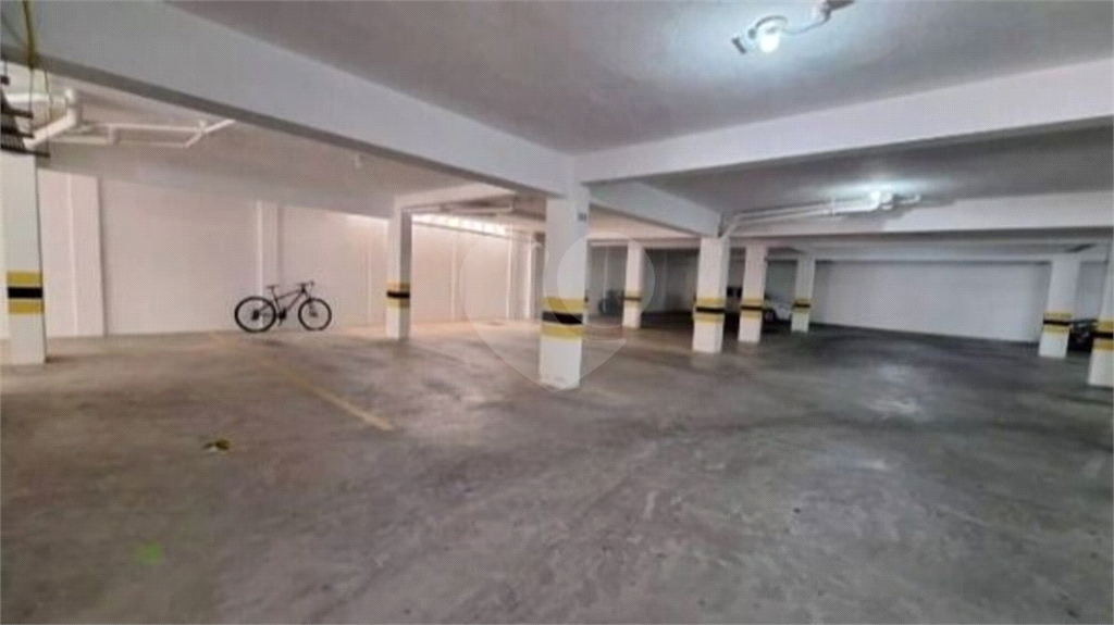 Apartamento à venda com 2 quartos, 72m² - Foto 19