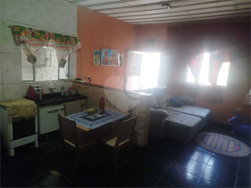 Casa à venda com 2 quartos, 120m² - Foto 4