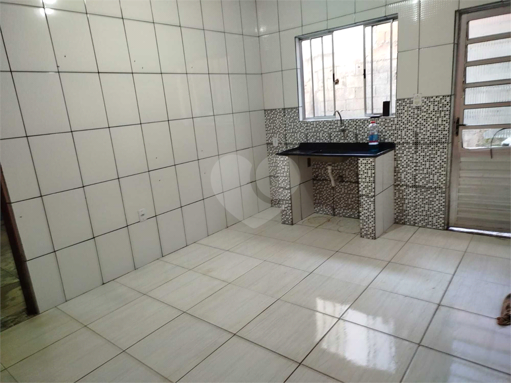 Casa à venda com 2 quartos, 120m² - Foto 11