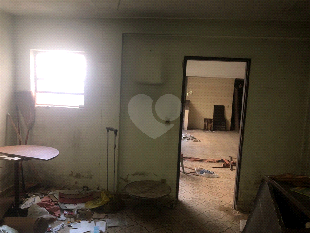 Casa à venda com 3 quartos, 309m² - Foto 16