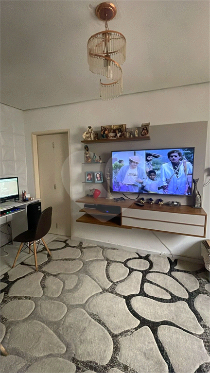 Casa à Venda no Jardim Brasil – 2 Andares com Escritura e Potencial de Expansão!