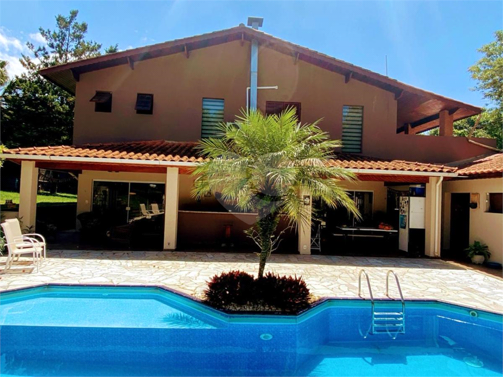 Casa no Condomínio Fechado Chácaras Bela Vista em Mairiporã com 1.472 m² 3 suítes piscina espaço gourmet!!