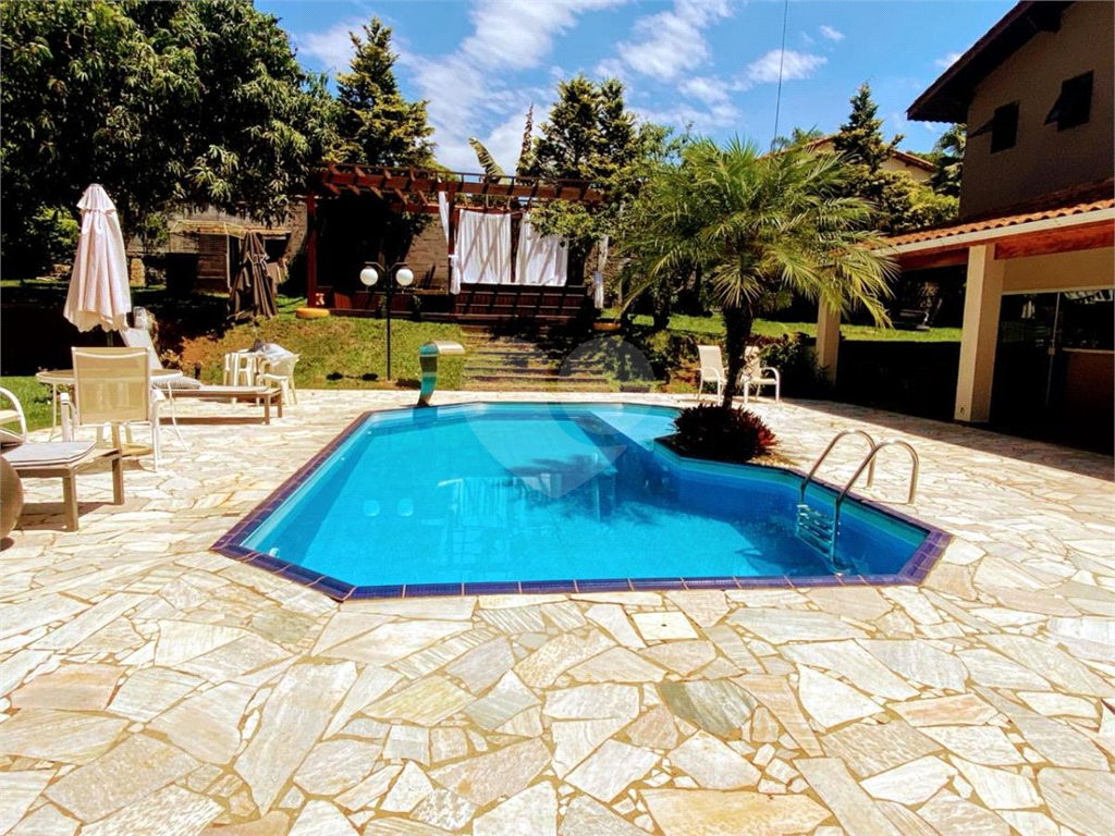 Casa no Condomínio Fechado Chácaras Bela Vista em Mairiporã com 1.472 m² 3 suítes piscina espaço gourmet!!