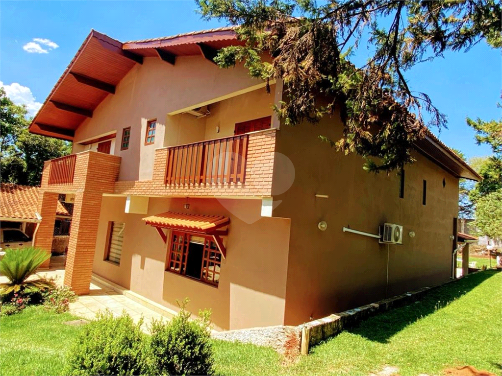 Casa no Condomínio Fechado Chácaras Bela Vista em Mairiporã com 1.472 m² 3 suítes piscina espaço gourmet!!