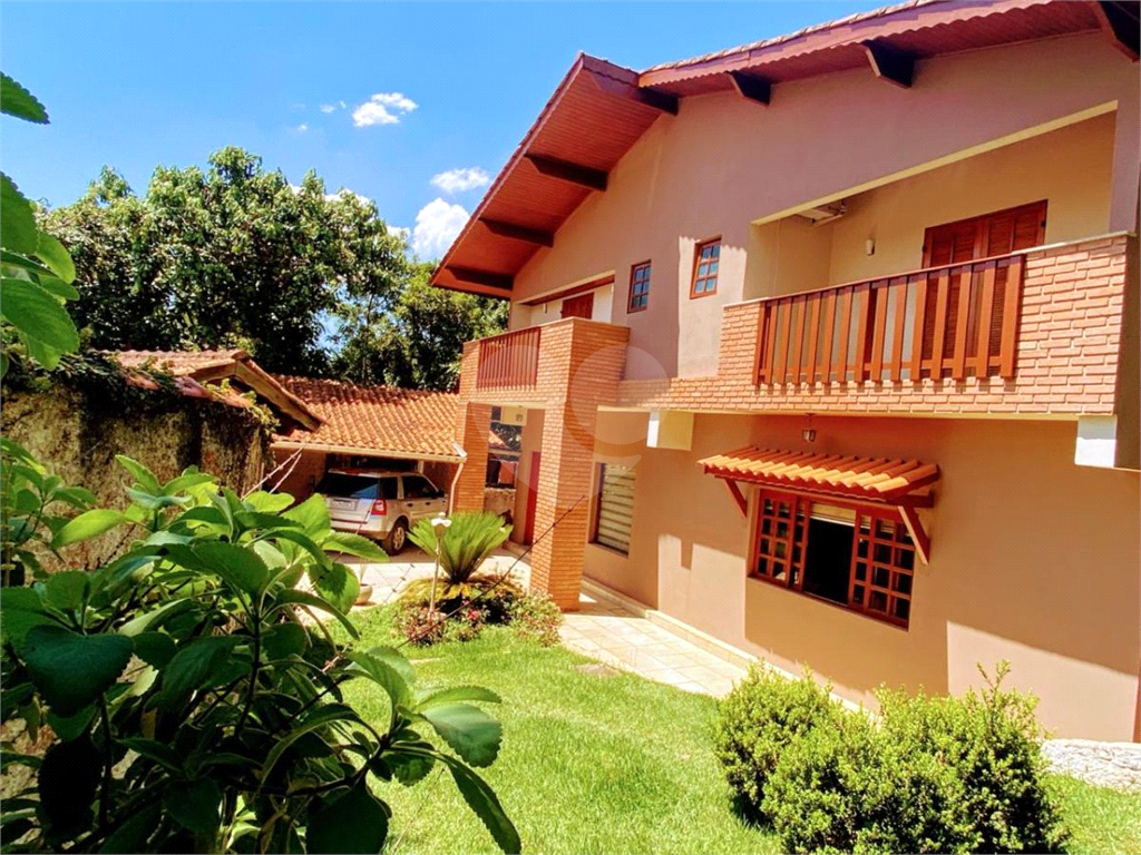Casa no Condomínio Fechado Chácaras Bela Vista em Mairiporã com 1.472 m² 3 suítes piscina espaço gourmet!!