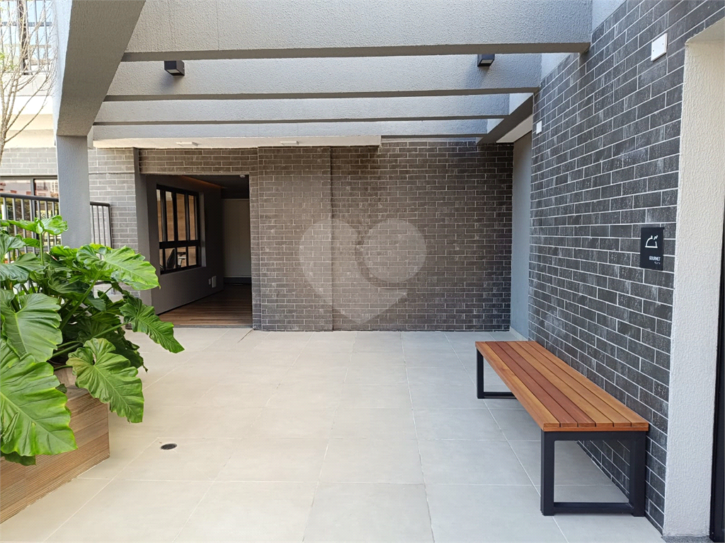 Apartamento novo e mobiliado em Perdizes – 1 dormitório com terraço