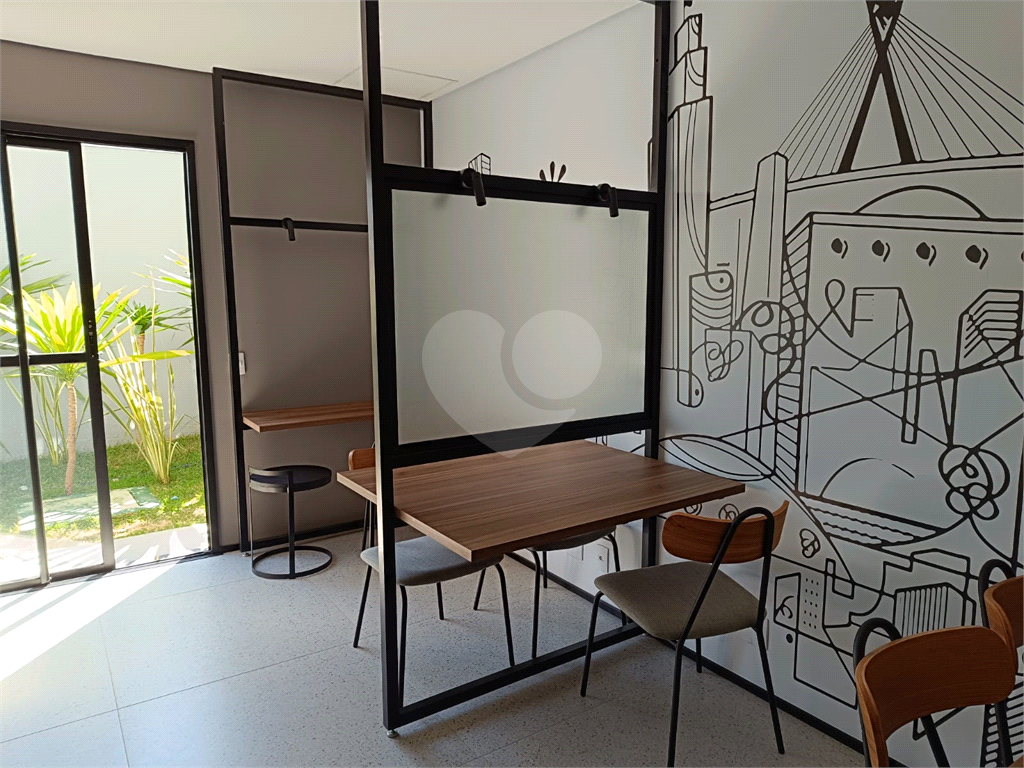Apartamento novo e mobiliado em Perdizes – 1 dormitório com terraço