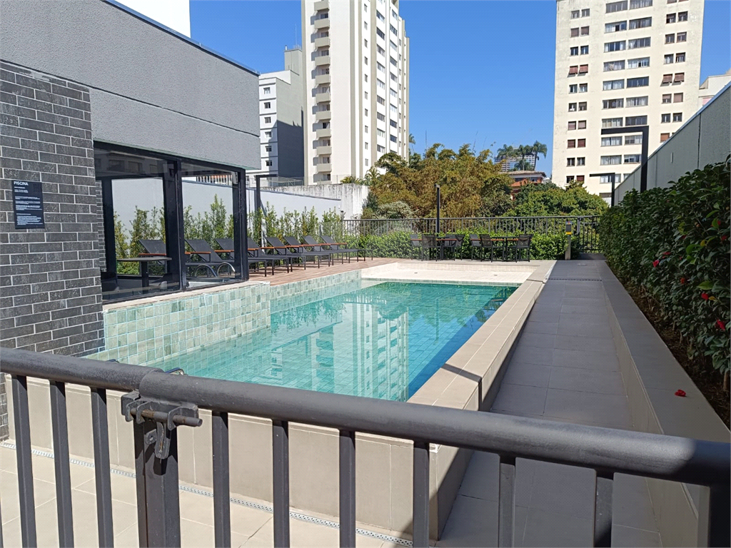 Apartamento novo e mobiliado em Perdizes – 1 dormitório com terraço
