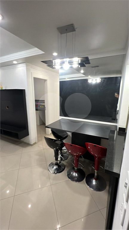 APARTAMENTO em VILA ROSÁLIA