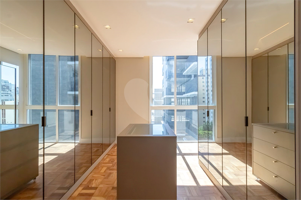 Apartamento com 3 suites em Higienópolis - 250 m²