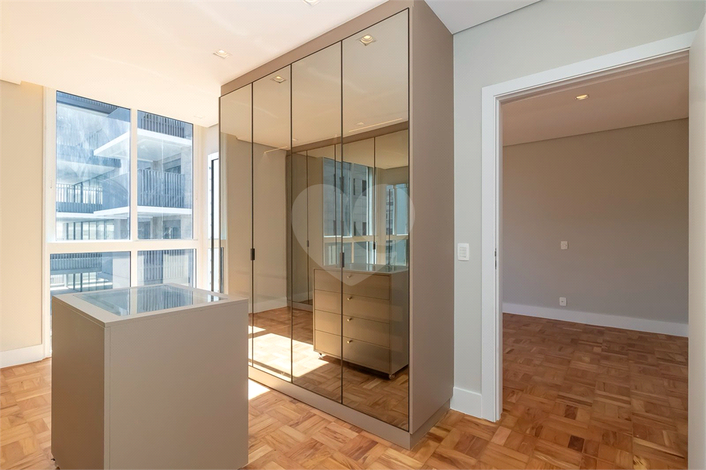 Apartamento com 3 suites em Higienópolis - 250 m²