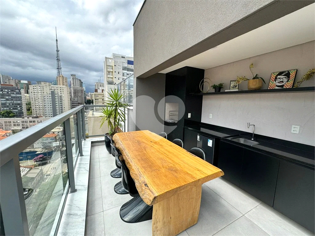 Apartamento no Jardim Paulista de 20 m2, porteira fechada
