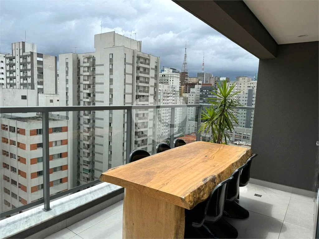 Apartamento no Jardim Paulista de 20 m2, porteira fechada