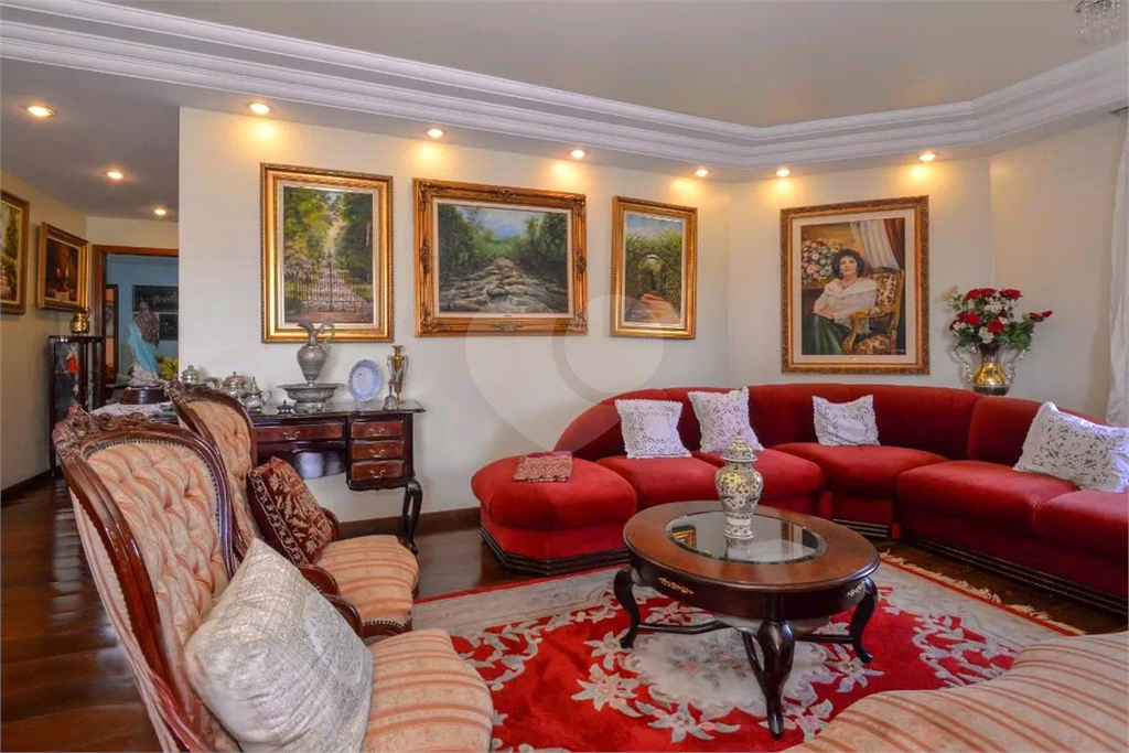Apartamento à Venda | 474 m2 | 5 suítes | 4 vagas em Santana!