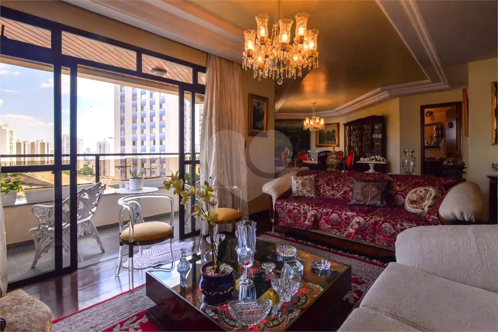 Apartamento à Venda | 474 m2 | 5 suítes | 4 vagas em Santana!