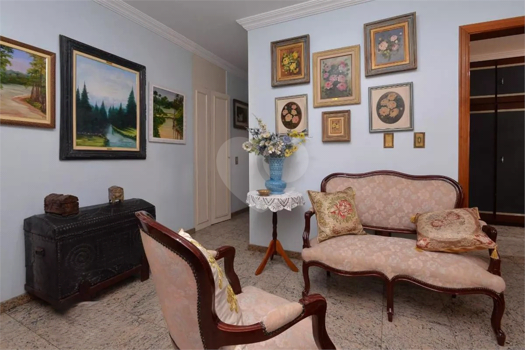 Apartamento à Venda | 474 m2 | 5 suítes | 4 vagas em Santana!