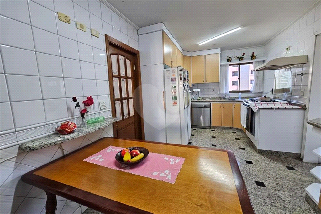 Apartamento à Venda em Santana | 194 m² | 4 Suítes | 4 Vagas!