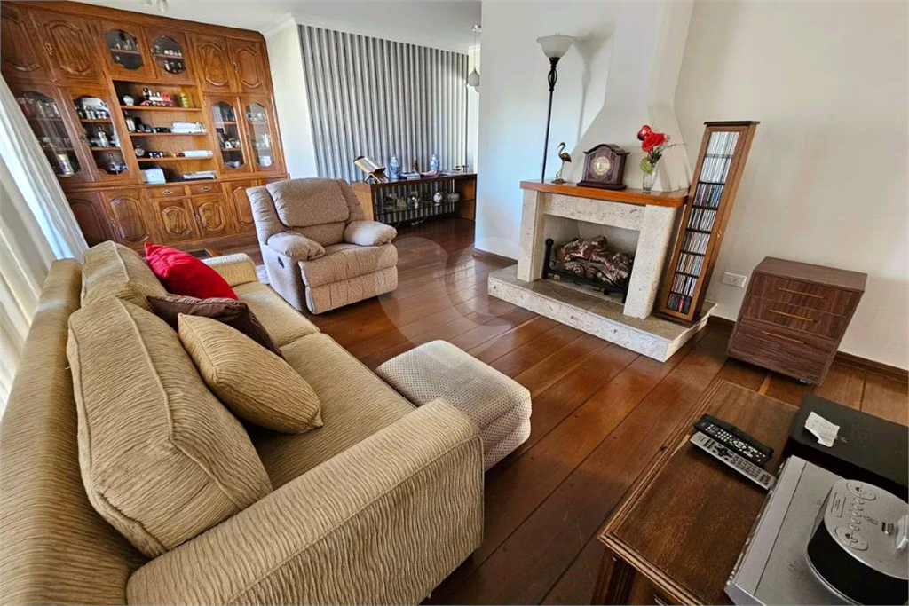 Apartamento à Venda em Santana | 194 m² | 4 Suítes | 4 Vagas!