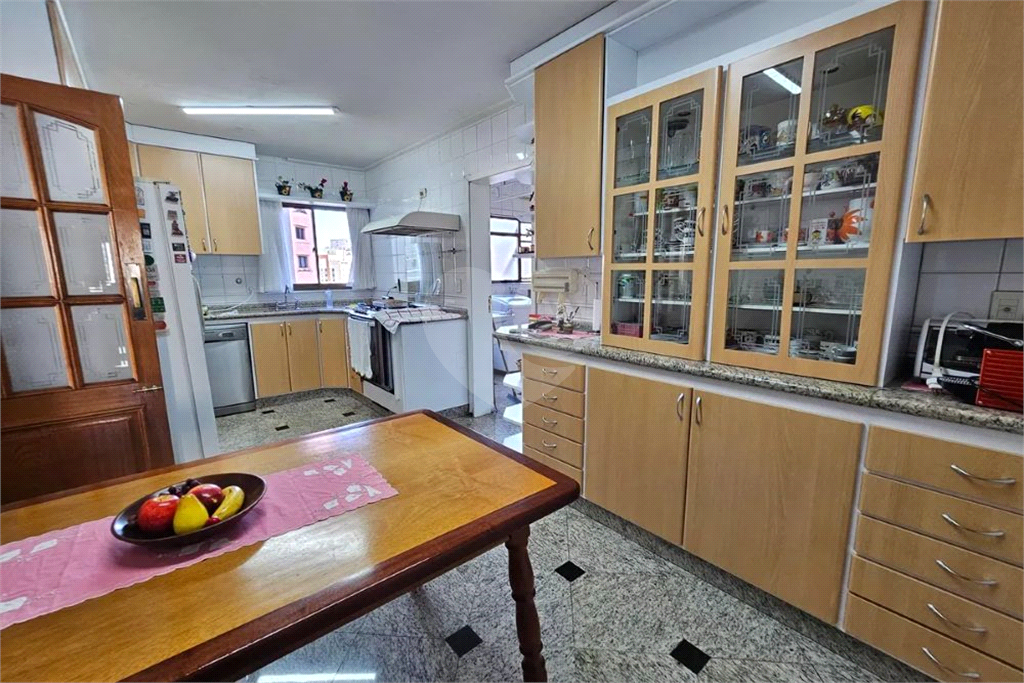 Apartamento à Venda em Santana | 194 m² | 4 Suítes | 4 Vagas!