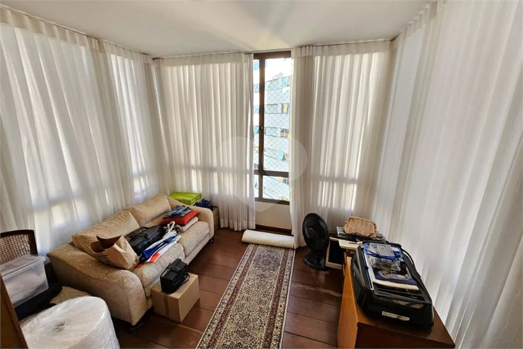 Apartamento à Venda em Santana | 194 m² | 4 Suítes | 4 Vagas!