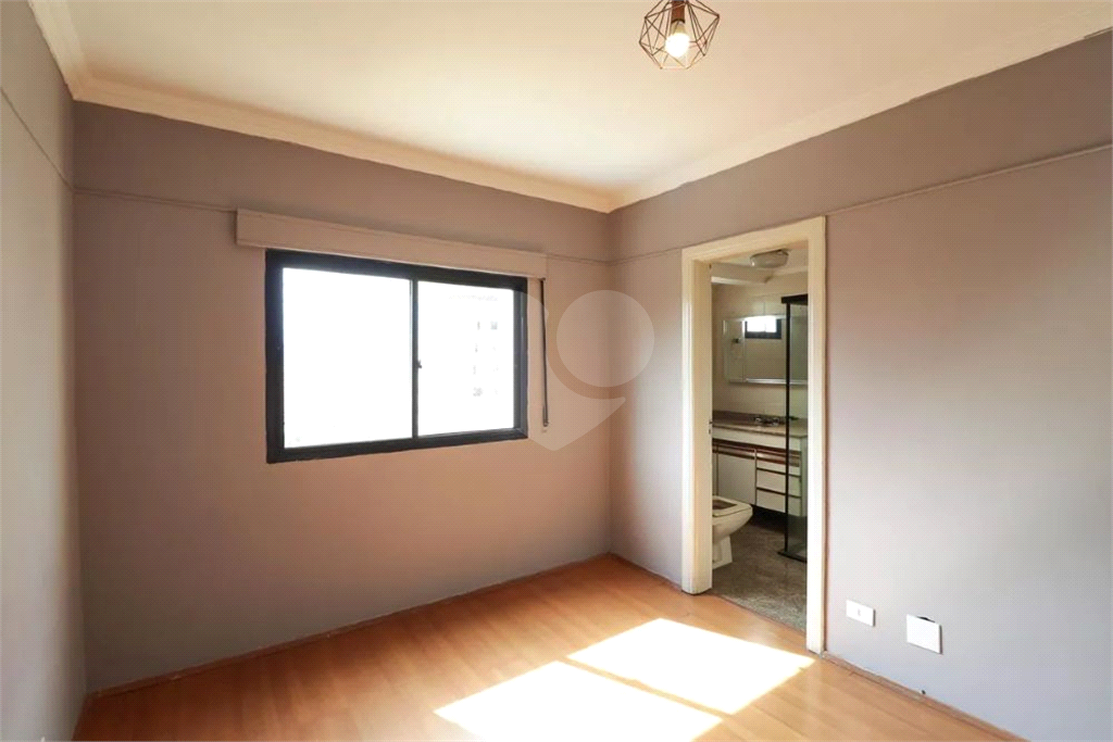 Apartamento à Venda | 187 m² | 4 dormitórios (2 suítes) | 3 vagas em Santana!