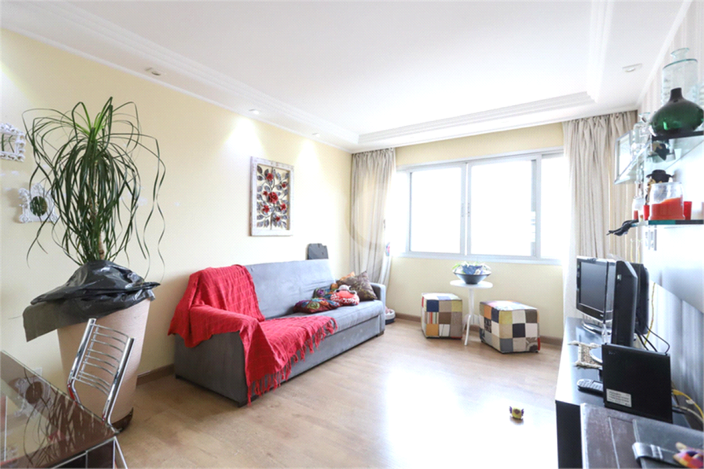 Apartamento Reformado à Venda em Santa Teresinha — 100m², 3 Dormitórios e 1 Vaga